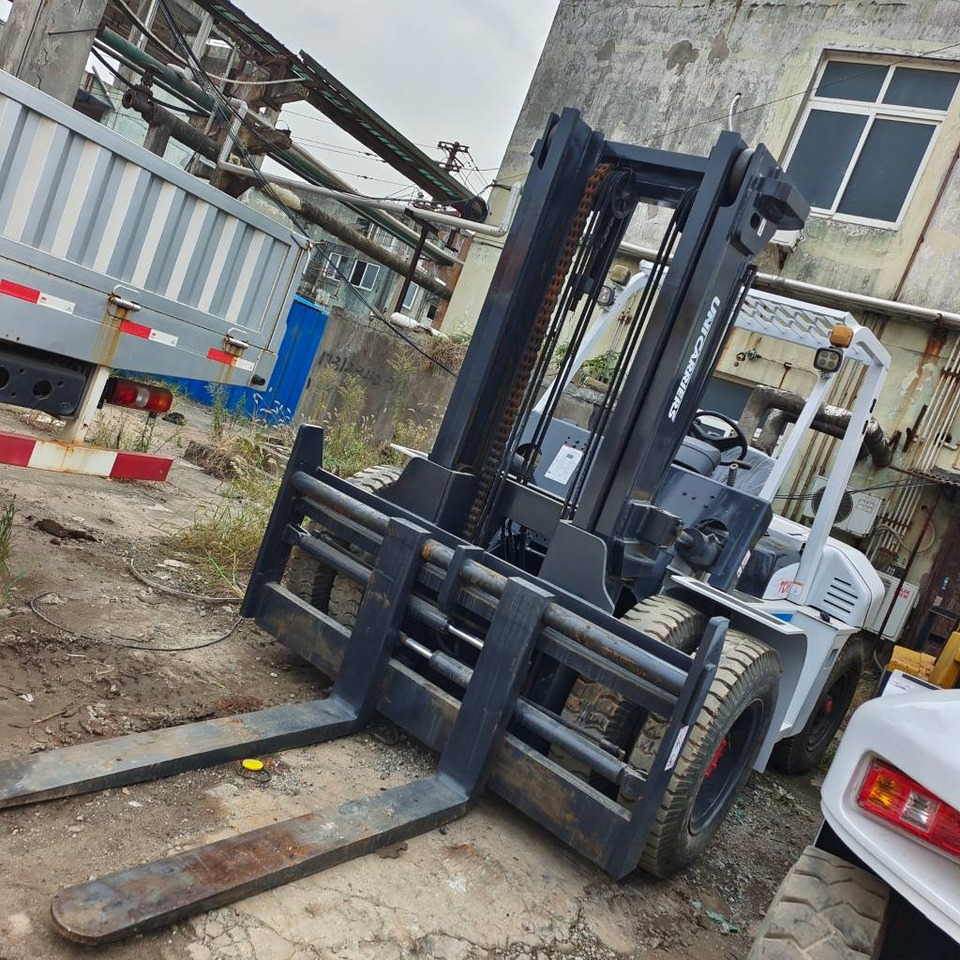 TCM FD 100 - Дизельный погрузчик: фото 1 TCM FD 100 - Дизельный погрузчик: фото 1