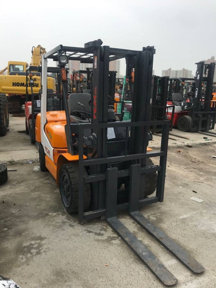 TCM FD 30 - Дизельный погрузчик: фото 2 TCM FD 30 - Дизельный погрузчик: фото 2