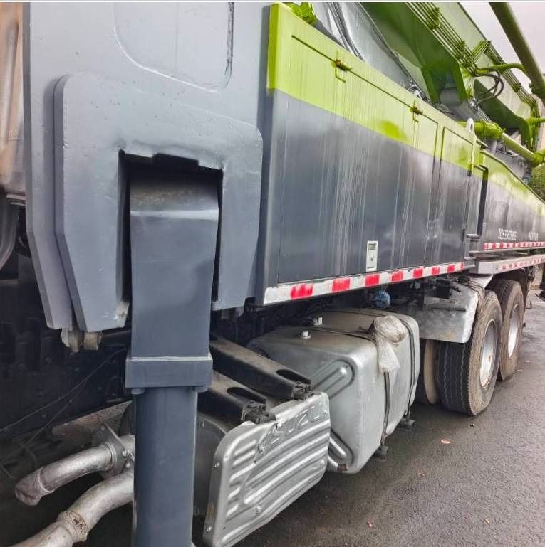 Zoomlion ZLJ5336 THBSE - Автобетононасос: фото 4 Zoomlion ZLJ5336 THBSE - Автобетононасос: фото 4