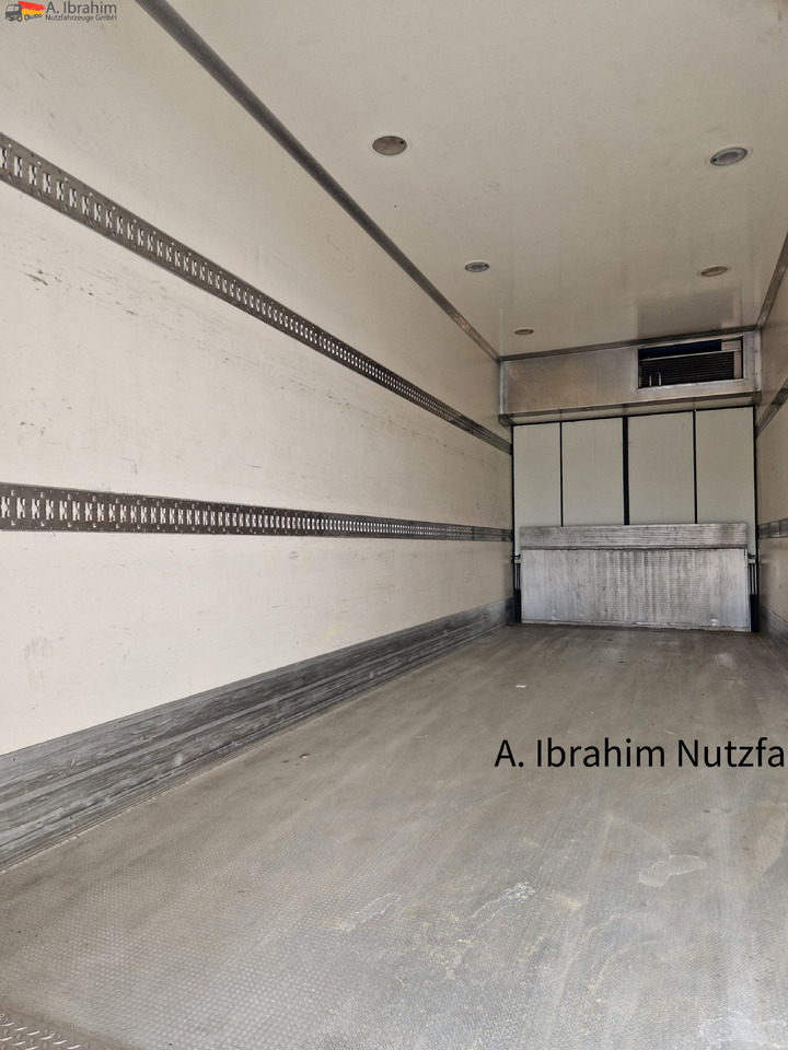 ANDERE Wellmeyer TK018 Durchlader Frigoblock Zustand sauber, Durchlader, Portaltüren - Прицеп-рефрижератор: фото 3 ANDERE Wellmeyer TK018 Durchlader Frigoblock Zustand sauber, Durchlader, Portaltüren - Прицеп-рефрижератор: фото 3