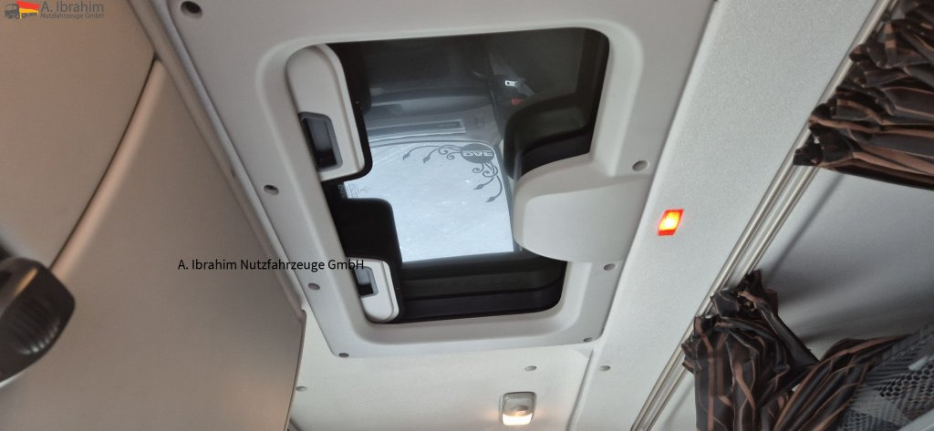Daf XF 450 FAR 6x2, Liftachse Schiebeplane, Edscha - Тентованный грузовик: фото 4 Daf XF 450 FAR 6x2, Liftachse Schiebeplane, Edscha - Тентованный грузовик: фото 4