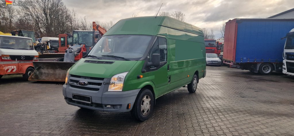 Ford Transit Turneo 2,4L 116 PS - Цельнометаллический фургон: фото 1 Ford Transit Turneo 2,4L 116 PS - Цельнометаллический фургон: фото 1