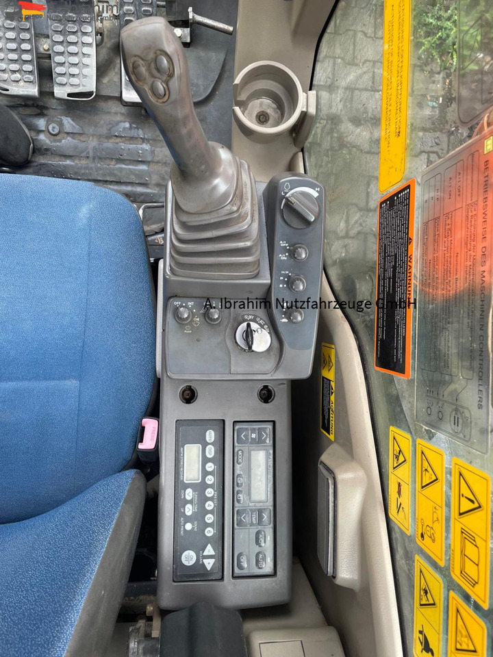 Hitachi ZX 225 USLC-3 | Oil Quick | Schnellwechsler | Klima - Гусеничный экскаватор: фото 3 Hitachi ZX 225 USLC-3 | Oil Quick | Schnellwechsler | Klima - Гусеничный экскаватор: фото 3