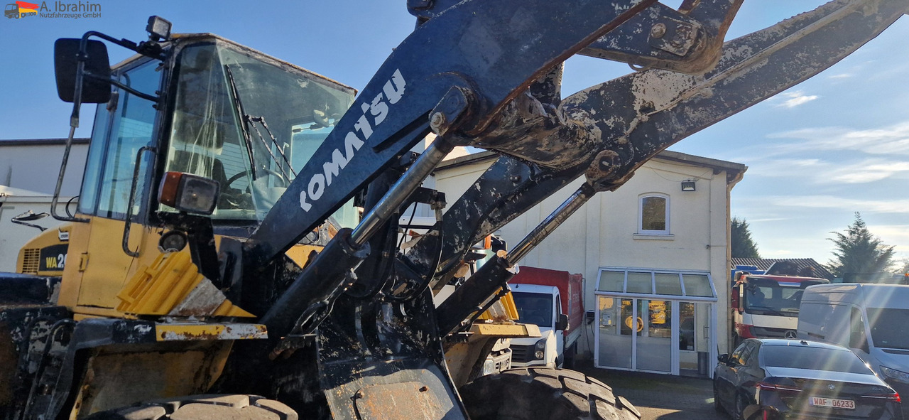 Колёсный погрузчик Komatsu WA 200 technisch ok. technische Wartung beim Komatsu Service: фото 7