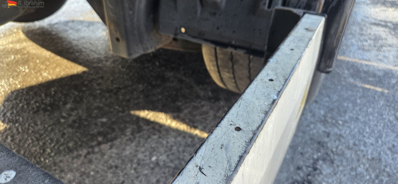 Krone SD Megatrailer Hubdach Liftachse | SAF Achsen - Тентованный полуприцеп: фото 2 Krone SD Megatrailer Hubdach Liftachse | SAF Achsen - Тентованный полуприцеп: фото 2