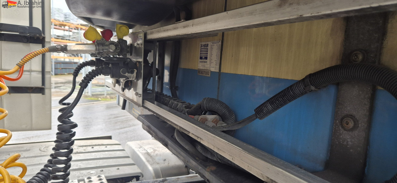 Krone SDR27 Carrier Vector 1950 -30°C | Lift-Achse | Scheibenbremse - Полуприцеп-рефрижератор: фото 2 Krone SDR27 Carrier Vector 1950 -30°C | Lift-Achse | Scheibenbremse - Полуприцеп-рефрижератор: фото 2