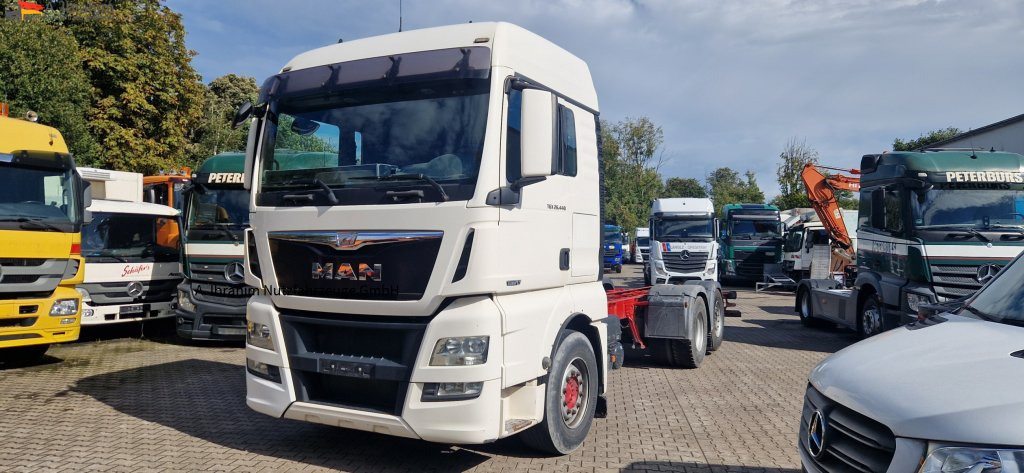 MAN 26.440 TGX, Chassis 7,80 m lang 4,85 m Radstand - Грузовик-шасси: фото 1 MAN 26.440 TGX, Chassis 7,80 m lang 4,85 m Radstand - Грузовик-шасси: фото 1