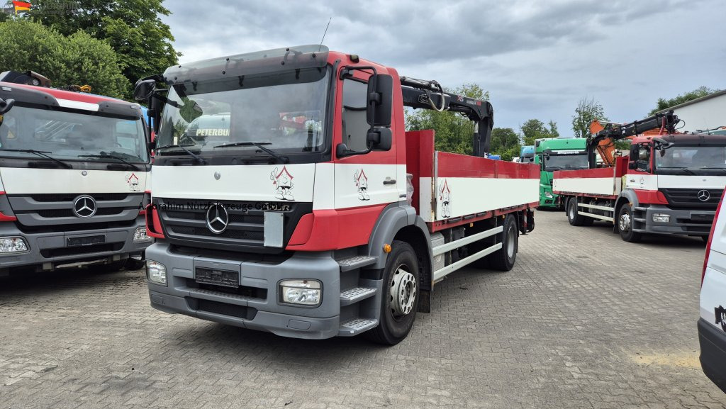 Mercedes-Benz 1833 HIAB Kran, Funk FB Scheckheft gepflegt bei Mercedes - Грузовик бортовой/ Платформа, Автоманипулятор: фото 1 Mercedes-Benz 1833 HIAB Kran, Funk FB Scheckheft gepflegt bei Mercedes - Грузовик бортовой/ Платформа, Автоманипулятор: фото 1