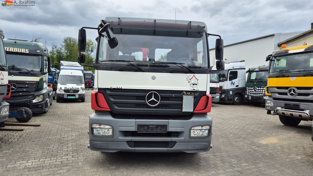 Грузовик бортовой/ Платформа, Автоманипулятор Mercedes-Benz 1833 HIAB Kran, Funk FB Scheckheft gepflegt bei Mercedes: фото 8