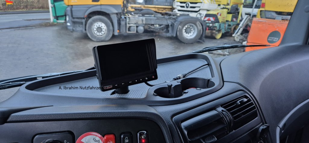 Mercedes-Benz 816L LBW, Blatt gefedert - Фургон с закрытым кузовом: фото 2 Mercedes-Benz 816L LBW, Blatt gefedert - Фургон с закрытым кузовом: фото 2