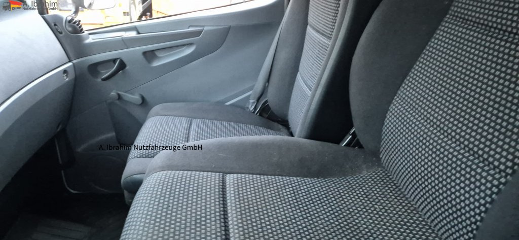 Mercedes-Benz 816L LBW, Blatt gefedert - Фургон с закрытым кузовом: фото 4 Mercedes-Benz 816L LBW, Blatt gefedert - Фургон с закрытым кузовом: фото 4