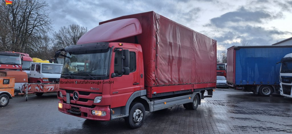Mercedes-Benz 818L LBW, Luftfederung - Тентованный фургон: фото 1 Mercedes-Benz 818L LBW, Luftfederung - Тентованный фургон: фото 1