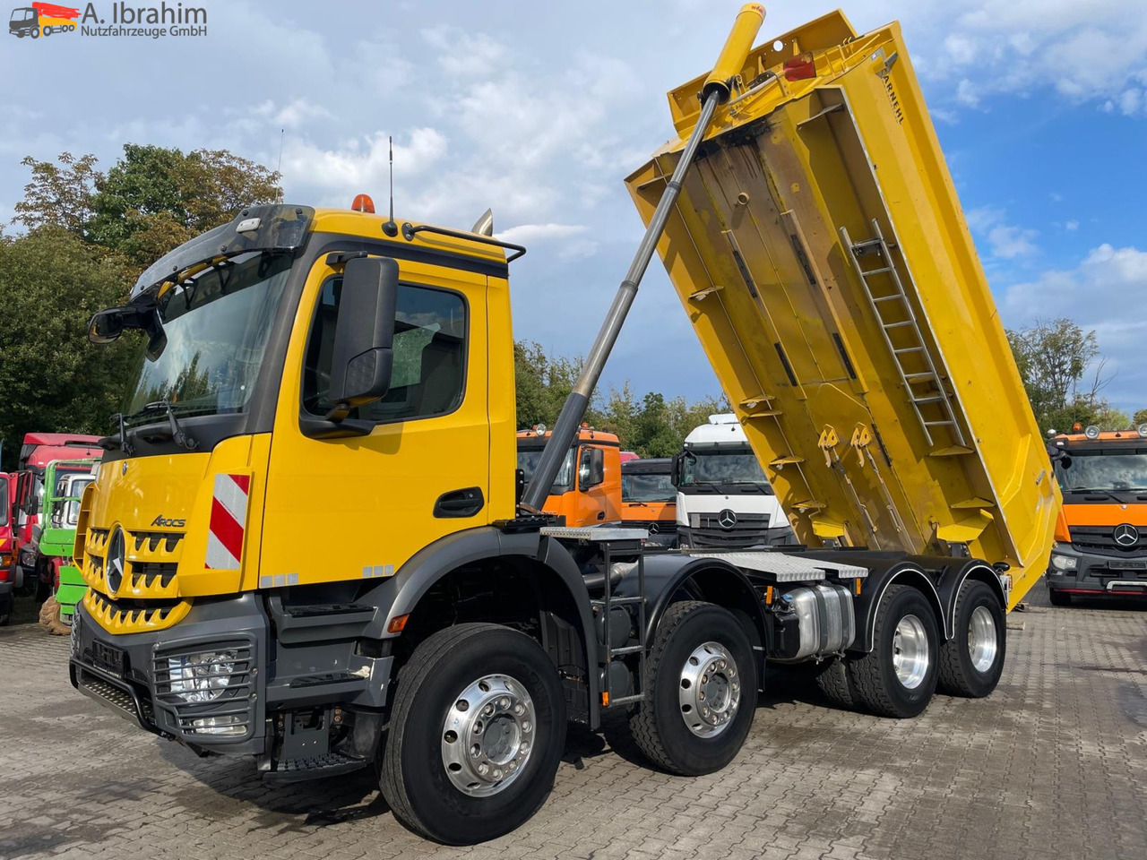 Mercedes-Benz AROCS 4143 8x4 Carnehl Kipper 20 m³ - Самосвал: фото 1 Mercedes-Benz AROCS 4143 8x4 Carnehl Kipper 20 m³ - Самосвал: фото 1