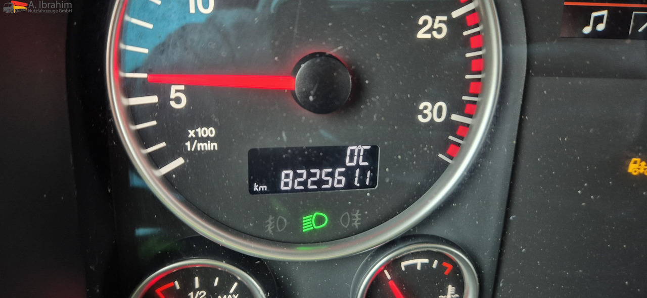 Тягач MAN TGX 18.460 Retarder, Klima, 1. Hand 04 2018: фото 15 Тягач MAN TGX 18.460 Retarder, Klima, 1. Hand 04 2018: фото 15