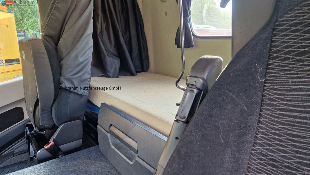 Mercedes-Benz 1840 Actros, 3x vorhanden, identisch - Тягач: фото 5 Mercedes-Benz 1840 Actros, 3x vorhanden, identisch - Тягач: фото 5