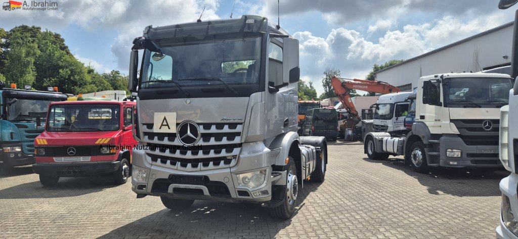 Mercedes-Benz DB 1842H 4x4 Hydrodrive Scheckheft bei Mercedes - Тягач: фото 1 Mercedes-Benz DB 1842H 4x4 Hydrodrive Scheckheft bei Mercedes - Тягач: фото 1