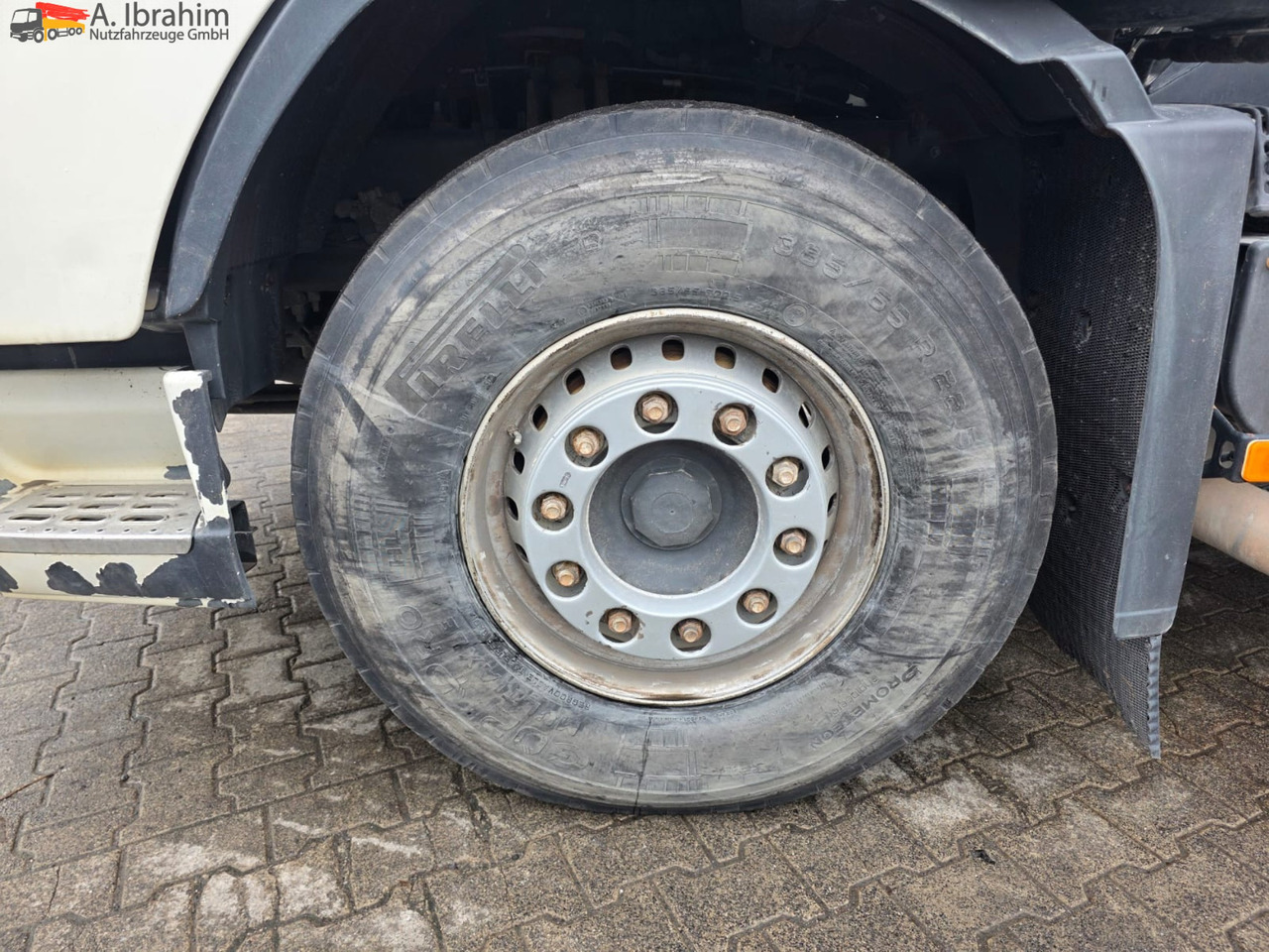 Volvo FH 520 | 6x4 | V8 | Kipphydraulik | Blatt Blatt | Schaltgetriebe | Klima | Trommelbremse | 3 Pedals - Тягач: фото 5 Volvo FH 520 | 6x4 | V8 | Kipphydraulik | Blatt Blatt | Schaltgetriebe | Klima | Trommelbremse | 3 Pedals - Тягач: фото 5