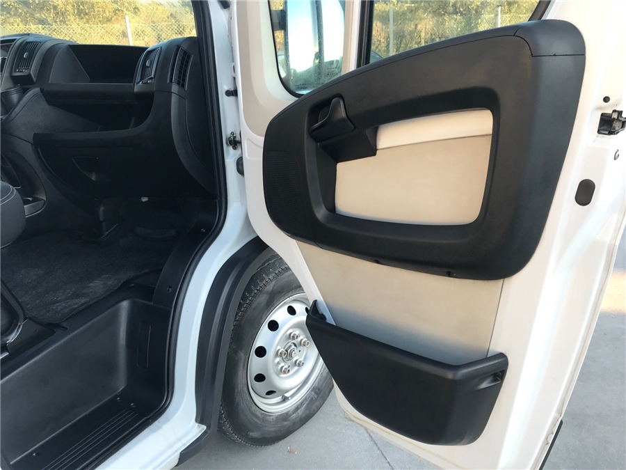 FIAT DUCATO - Малотоннажный бортовой грузовик: фото 5 FIAT DUCATO - Малотоннажный бортовой грузовик: фото 5