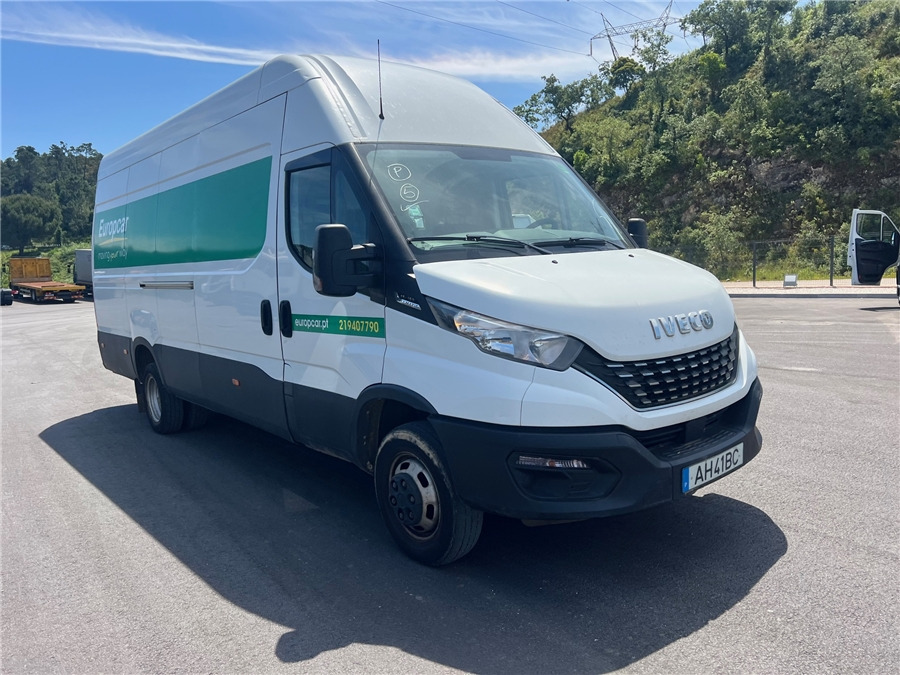 Iveco 35C16HA8V - Цельнометаллический фургон: фото 3 Iveco 35C16HA8V - Цельнометаллический фургон: фото 3