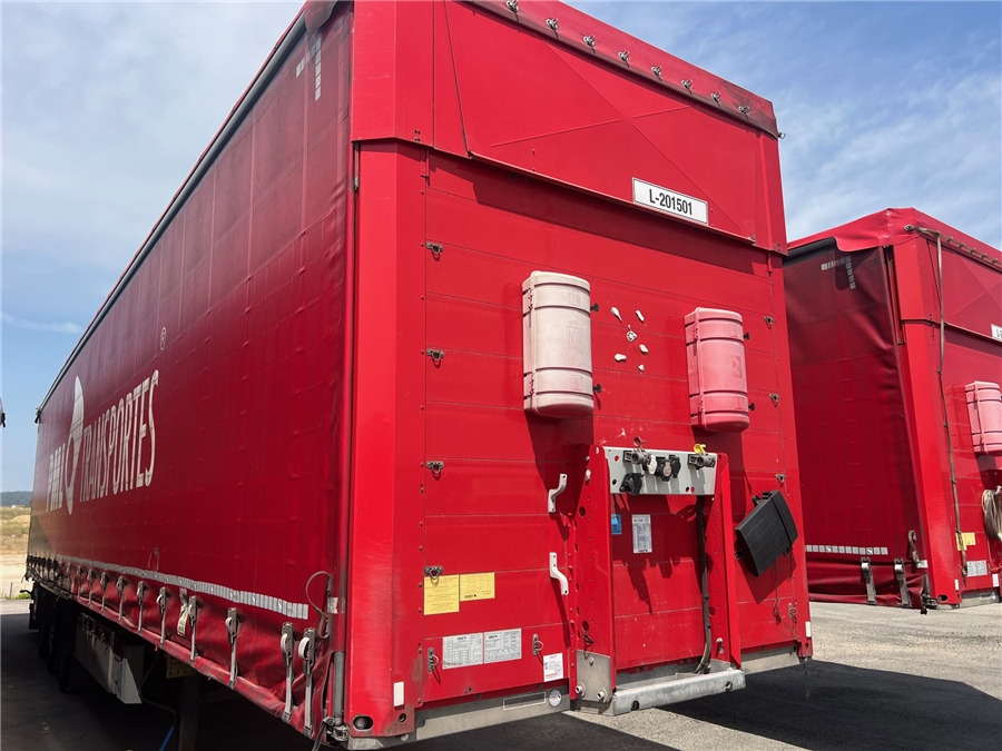 SCHMITZ CARGOBULL SCB-S3T TETO ELEVAR - Тентованный полуприцеп: фото 2 SCHMITZ CARGOBULL SCB-S3T TETO ELEVAR - Тентованный полуприцеп: фото 2