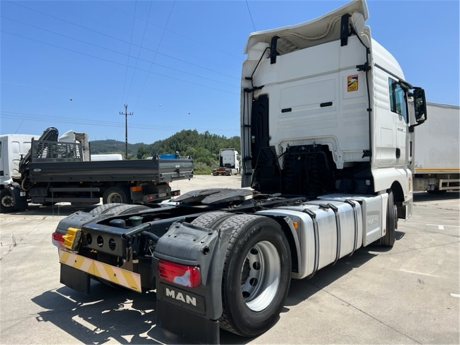 MAN TGX 18.460 - Тягач: фото 3 MAN TGX 18.460 - Тягач: фото 3