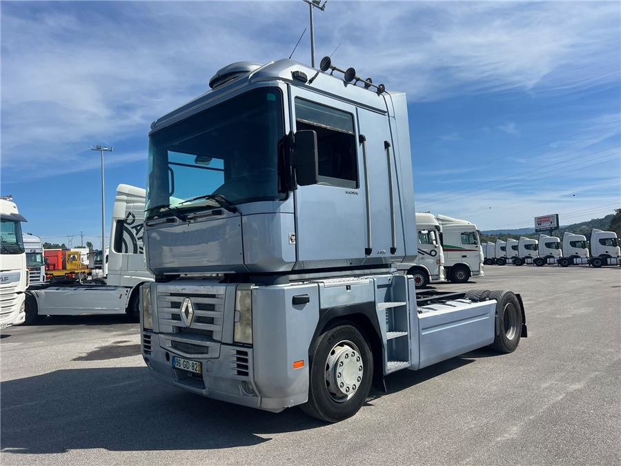 Renault AE 440 / MANUAL GEARBOX - Тягач: фото 1 Renault AE 440 / MANUAL GEARBOX - Тягач: фото 1