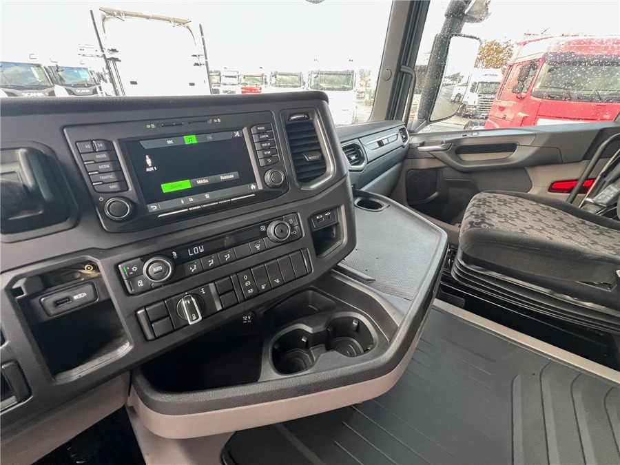 Тягач Scania R450 / RETARDER: фото 20 Тягач Scania R450 / RETARDER: фото 20