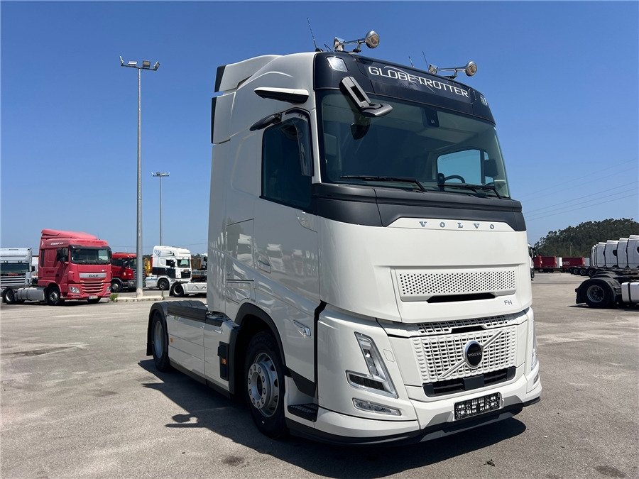 Volvo VOLVO AERO 500 retarder/airparkoll - Тягач: фото 3 Volvo VOLVO AERO 500 retarder/airparkoll - Тягач: фото 3