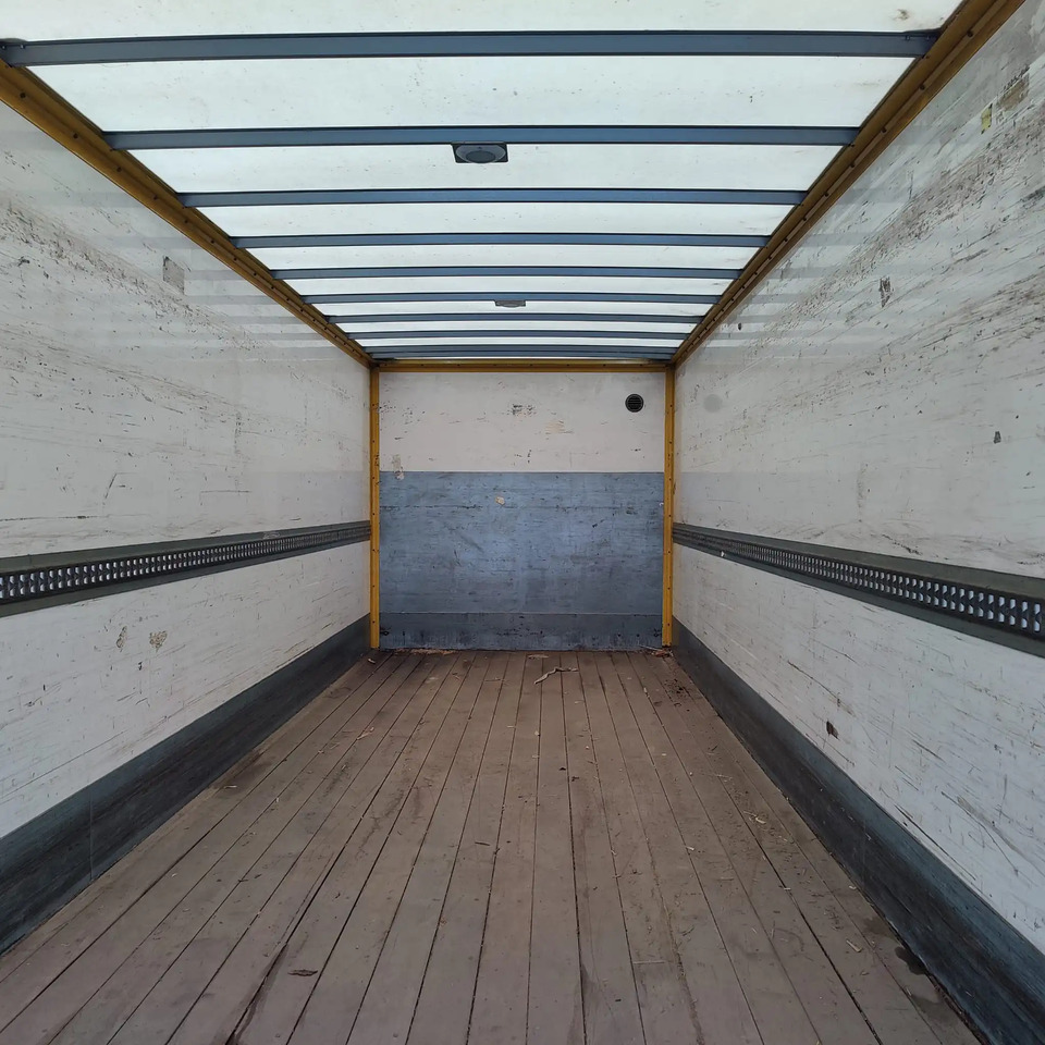 CENTINA ALLESTIMENTO A TERRA USATO - Тентованный кузов: фото 2 CENTINA ALLESTIMENTO A TERRA USATO - Тентованный кузов: фото 2