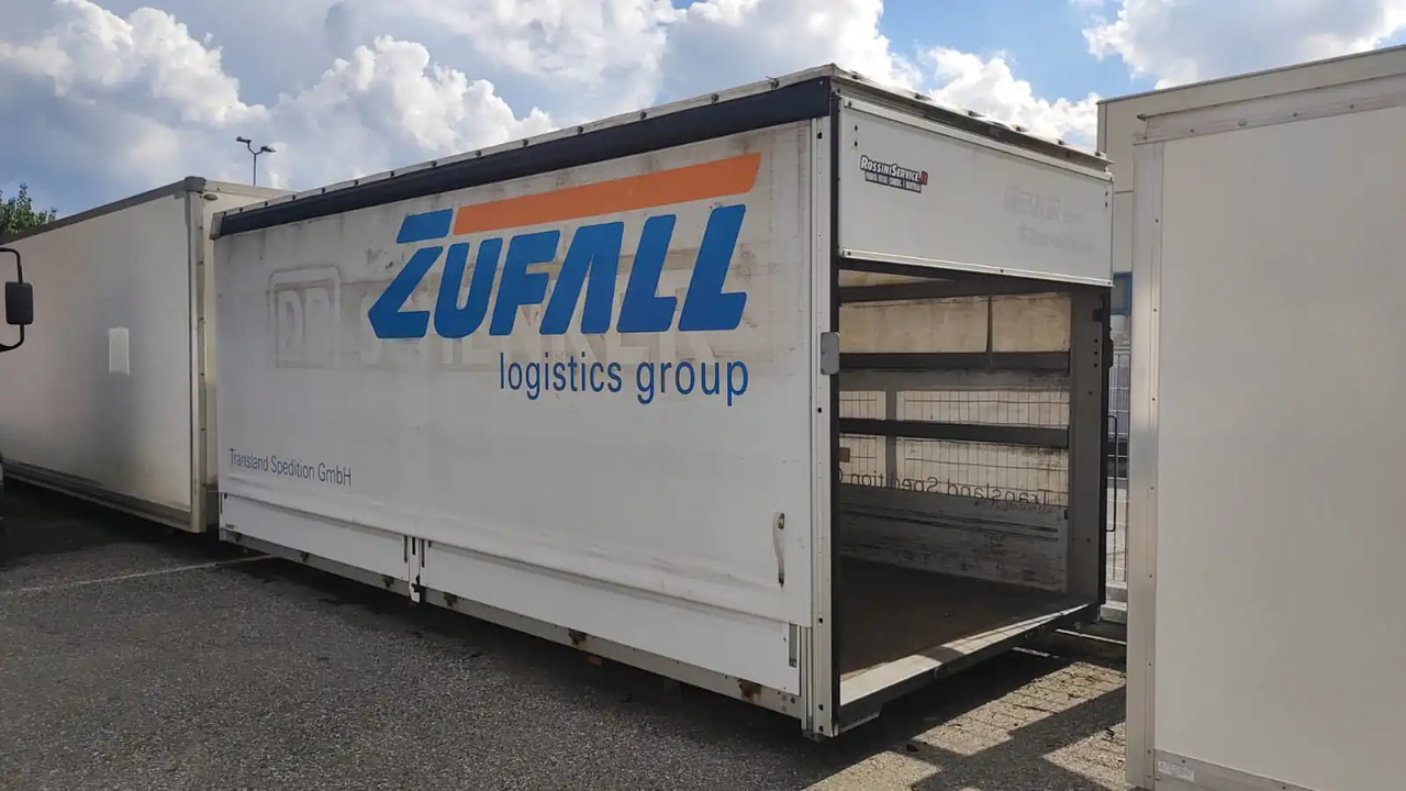 CENTINA ALLESTIMENTO A TERRA USATO - Тентованный кузов: фото 1 CENTINA ALLESTIMENTO A TERRA USATO - Тентованный кузов: фото 1