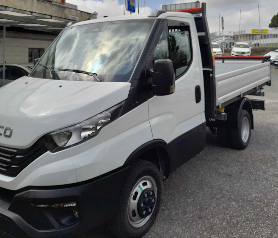 IVECO DAILY 35C12 2.3 RIBALTABILE 2025 NUOVO - Малотоннажный самосвал: фото 1 IVECO DAILY 35C12 2.3 RIBALTABILE 2025 NUOVO - Малотоннажный самосвал: фото 1