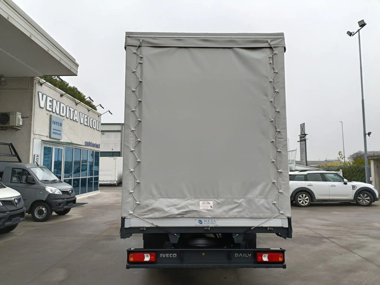 IVECO DAILY 35C16 3000 cc KM 0 - Тентованный фургон: фото 5 IVECO DAILY 35C16 3000 cc KM 0 - Тентованный фургон: фото 5