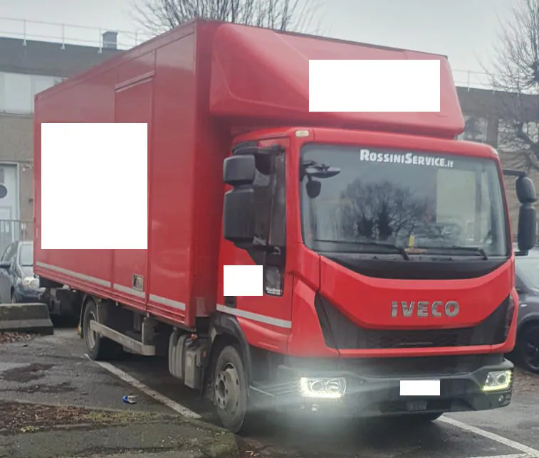 IVECO EUROCARGO 100E18 - Грузовик с закрытым кузовом: фото 1 IVECO EUROCARGO 100E18 - Грузовик с закрытым кузовом: фото 1