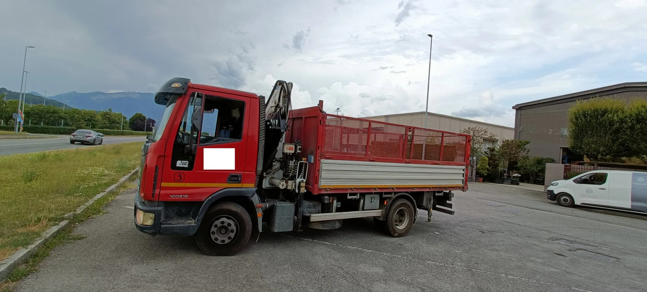 IVECO EUROCARGO 100E18 RIBALTABILE CON GRU - Самосвал: фото 2 IVECO EUROCARGO 100E18 RIBALTABILE CON GRU - Самосвал: фото 2