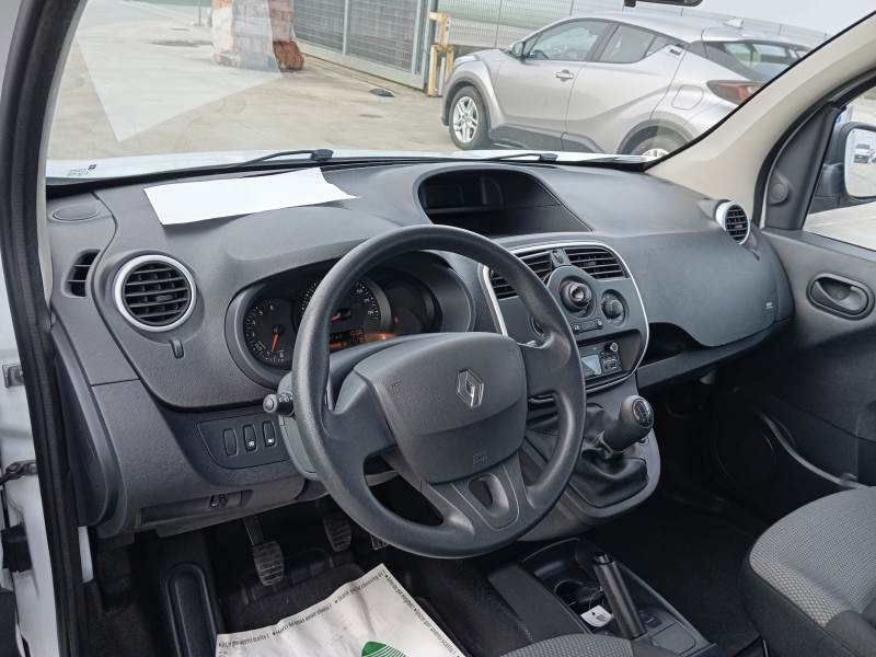 RENAULT KANGOO EXPRESS SEMIVETRATO - Цельнометаллический фургон: фото 3 RENAULT KANGOO EXPRESS SEMIVETRATO - Цельнометаллический фургон: фото 3