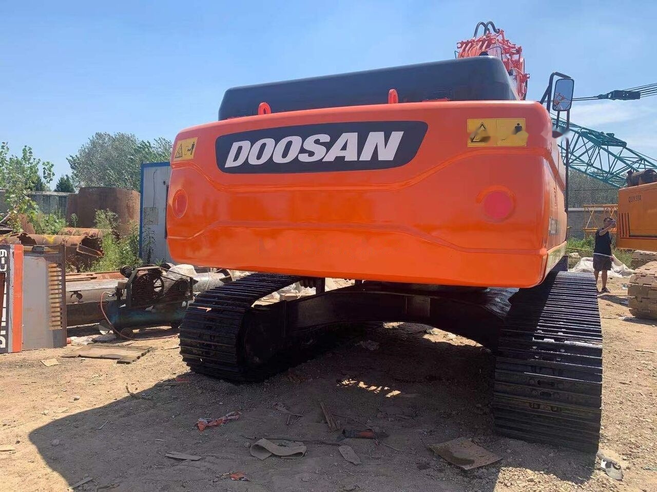 Doosan DX300 - Гусеничный экскаватор: фото 1 Doosan DX300 - Гусеничный экскаватор: фото 1