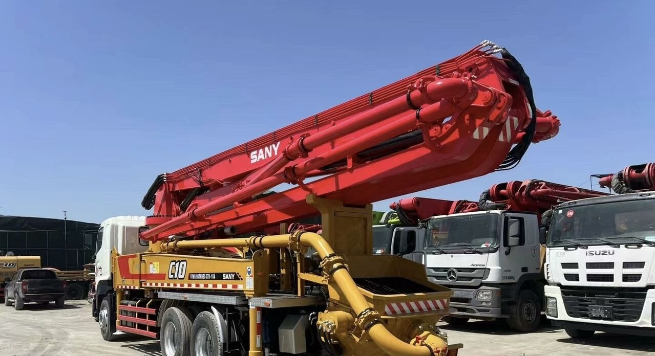 Hino Sany on chassis - Автобетононасос: фото 2 Hino Sany on chassis - Автобетононасос: фото 2