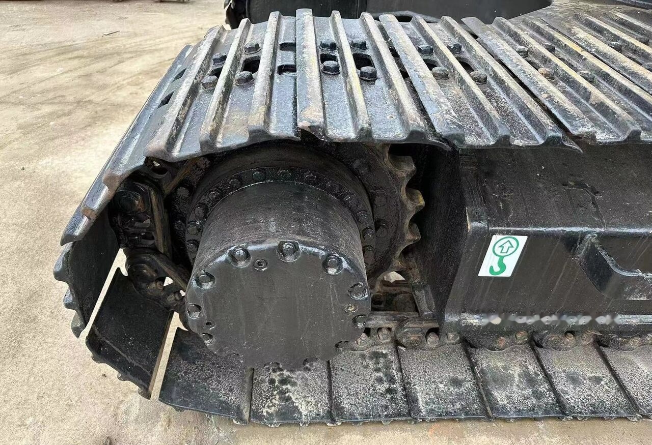Hitachi ZX200 - Гусеничный экскаватор: фото 2 Hitachi ZX200 - Гусеничный экскаватор: фото 2