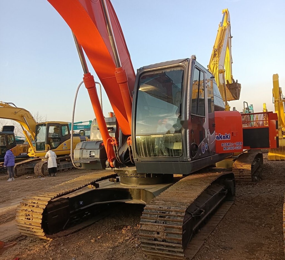 Hitachi ZX240 - Гусеничный экскаватор: фото 5 Hitachi ZX240 - Гусеничный экскаватор: фото 5