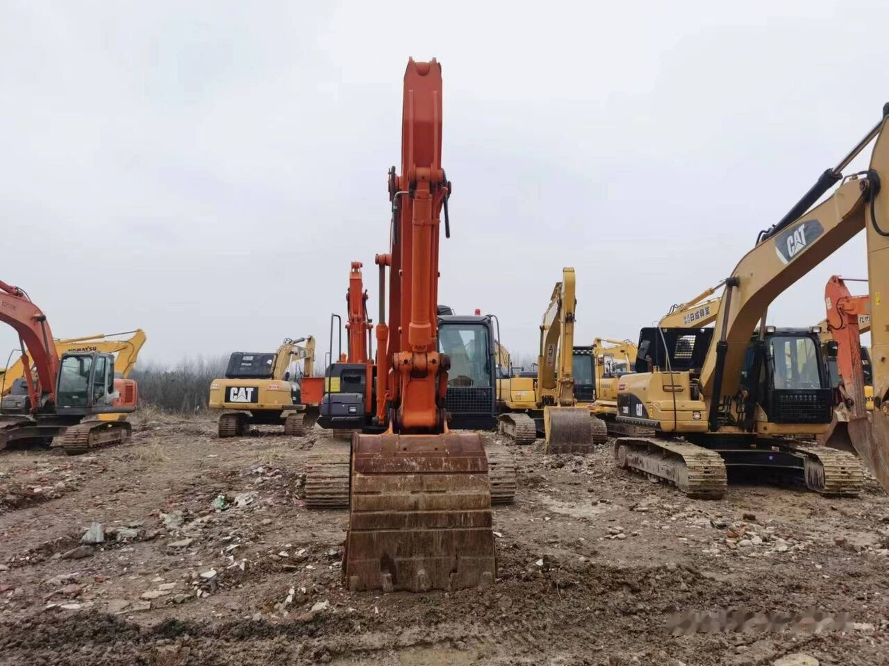 Гусеничный экскаватор Hitachi ZX250: фото 6 Гусеничный экскаватор Hitachi ZX250: фото 6