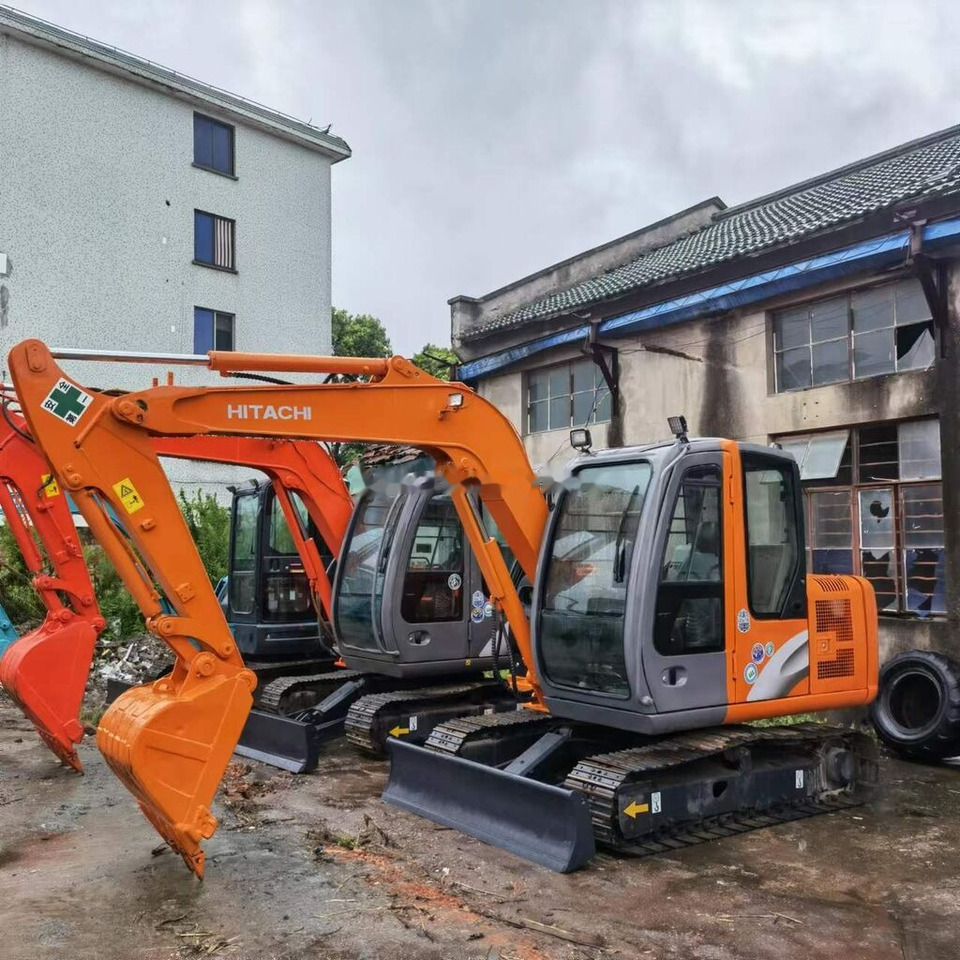 Hitachi ZX60 - Гусеничный экскаватор: фото 5 Hitachi ZX60 - Гусеничный экскаватор: фото 5