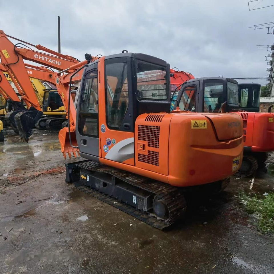 Hitachi ZX60 - Гусеничный экскаватор: фото 2 Hitachi ZX60 - Гусеничный экскаватор: фото 2
