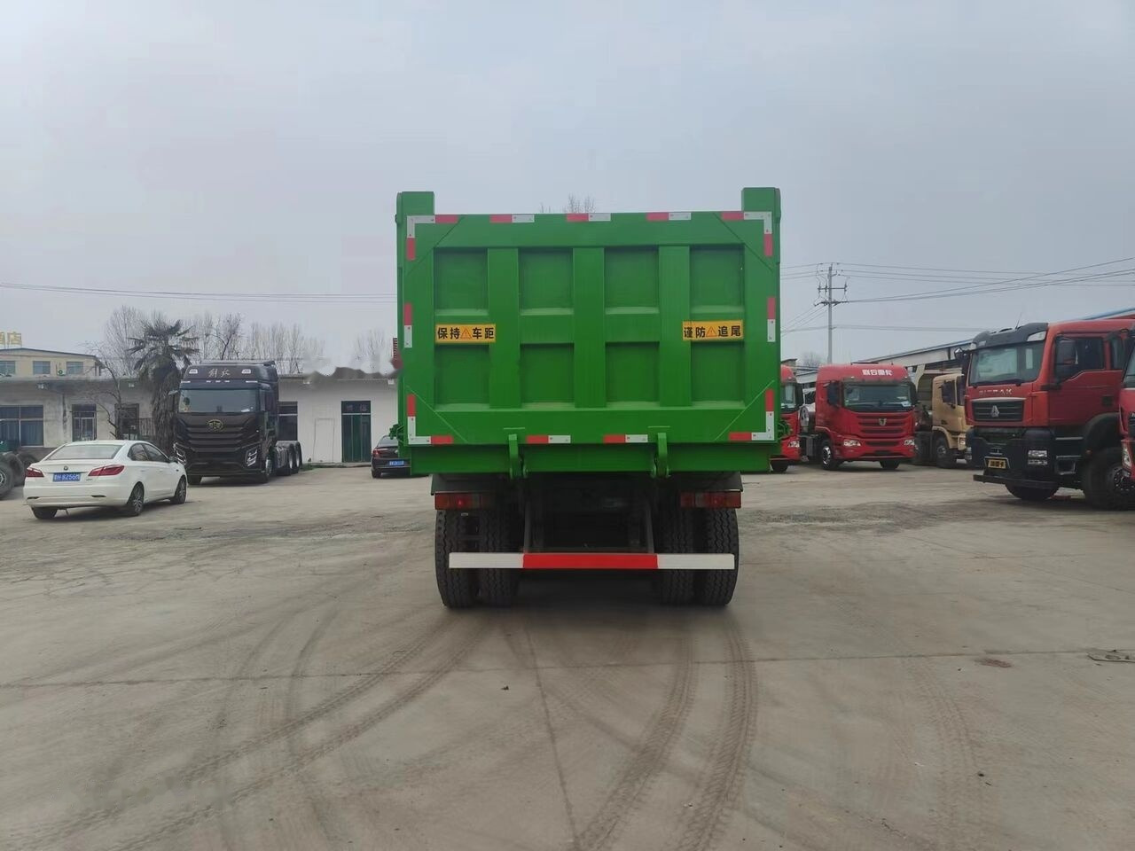 Howo G7W - Самосвал: фото 4 Howo G7W - Самосвал: фото 4