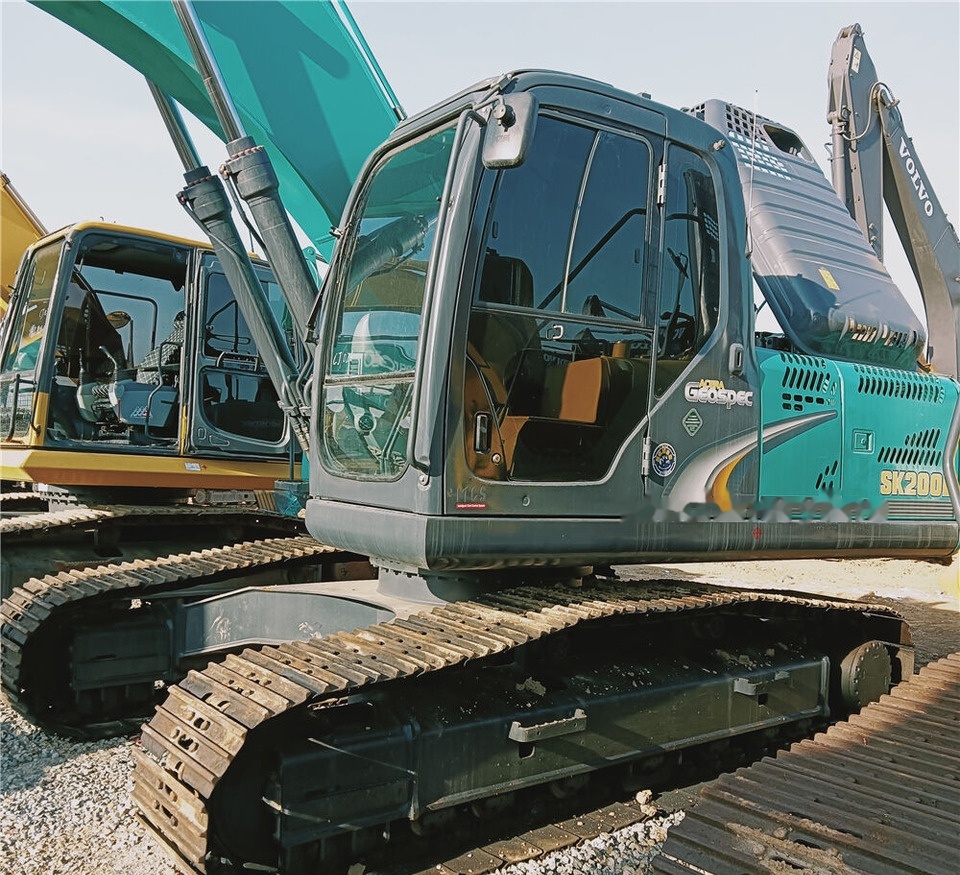 Kobelco SK200D - Гусеничный экскаватор: фото 3 Kobelco SK200D - Гусеничный экскаватор: фото 3