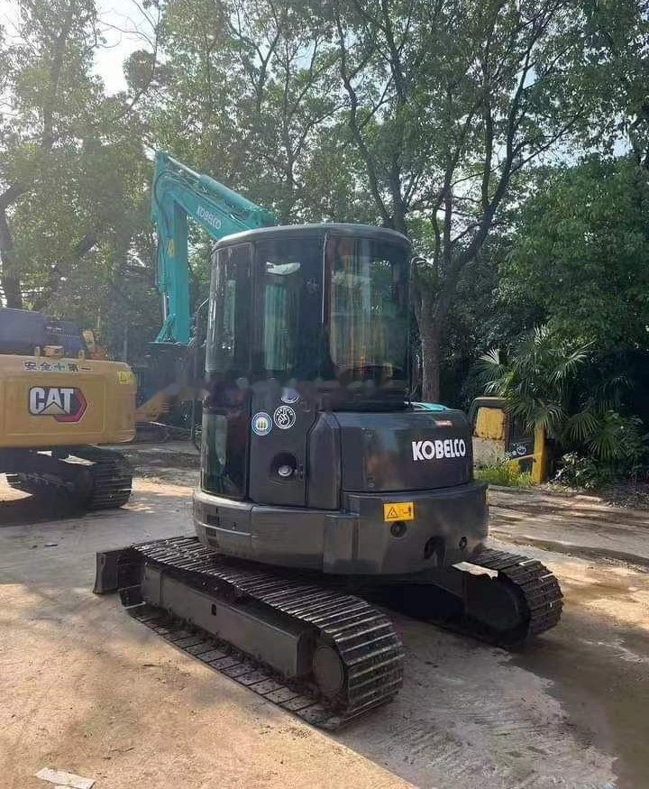 Kobelco SK55 - Мини-экскаватор: фото 1 Kobelco SK55 - Мини-экскаватор: фото 1