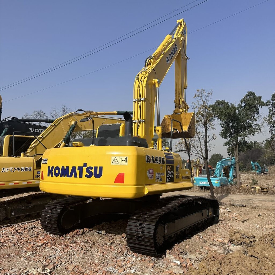 Komatsu PC240-8 - Гусеничный экскаватор: фото 2 Komatsu PC240-8 - Гусеничный экскаватор: фото 2