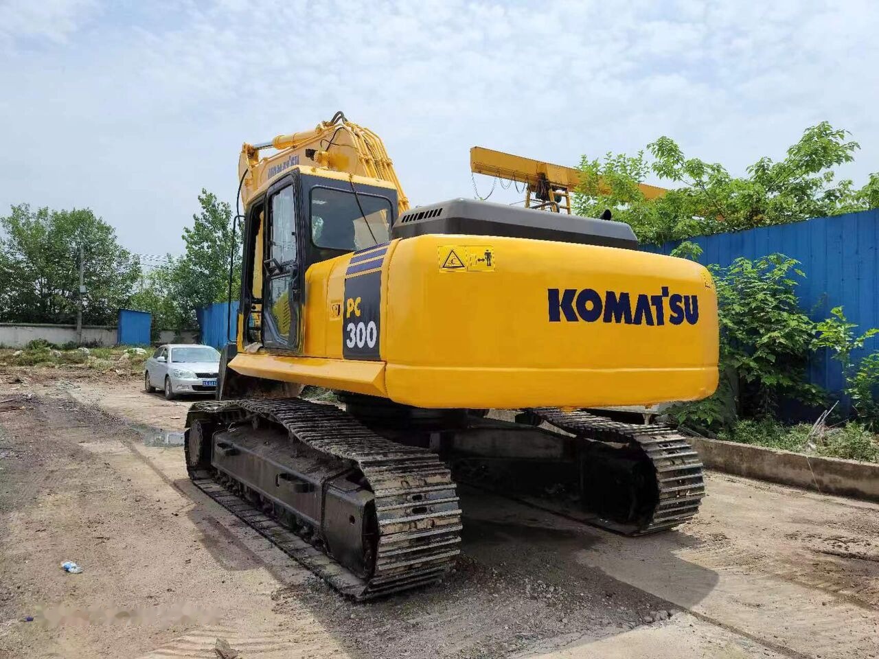 Komatsu PC300-7 - Гусеничный экскаватор: фото 1 Komatsu PC300-7 - Гусеничный экскаватор: фото 1
