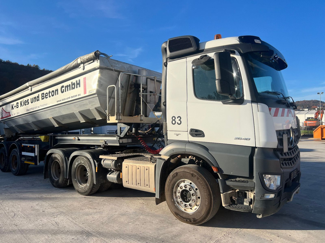 Mercedes-Benz 2648 mit Kippauflieger - Тягач: фото 1 Mercedes-Benz 2648 mit Kippauflieger - Тягач: фото 1