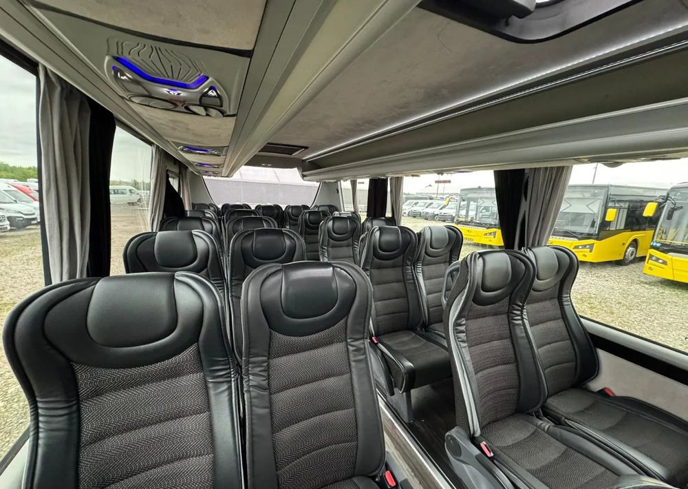 Микроавтобус, Пассажирский фургон Iveco Daily: фото 11