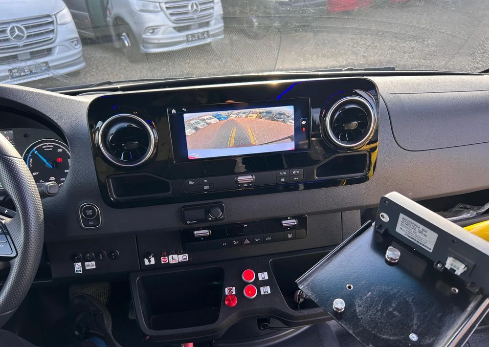 Городской автобус, Электробус Mercedes-Benz eSprinter CITY: фото 16 Городской автобус, Электробус Mercedes-Benz eSprinter CITY: фото 16